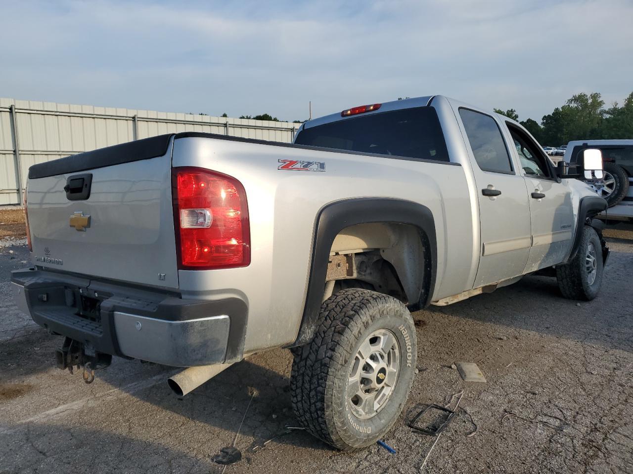 2013 Chevrolet Silverado K2500 Heavy Duty Lt - Image 3