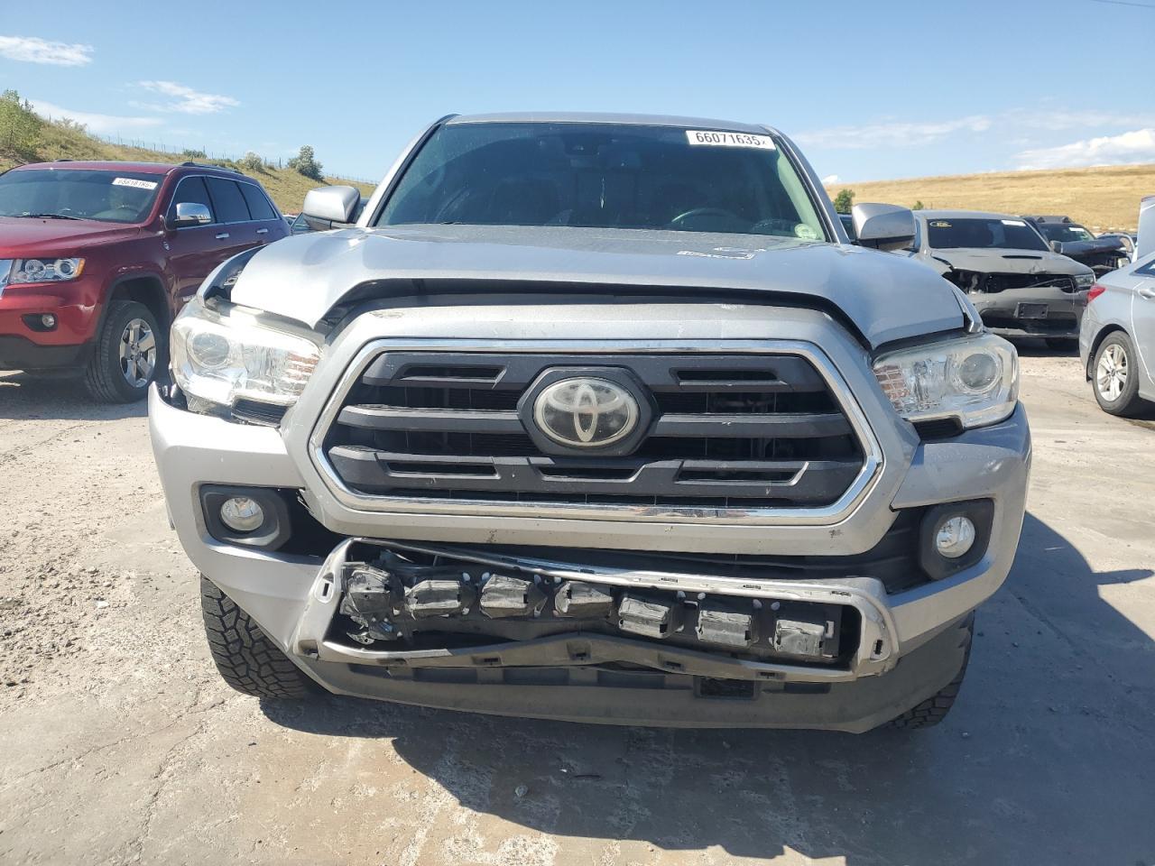 2019 Toyota Tacoma Double Cab - Image 5