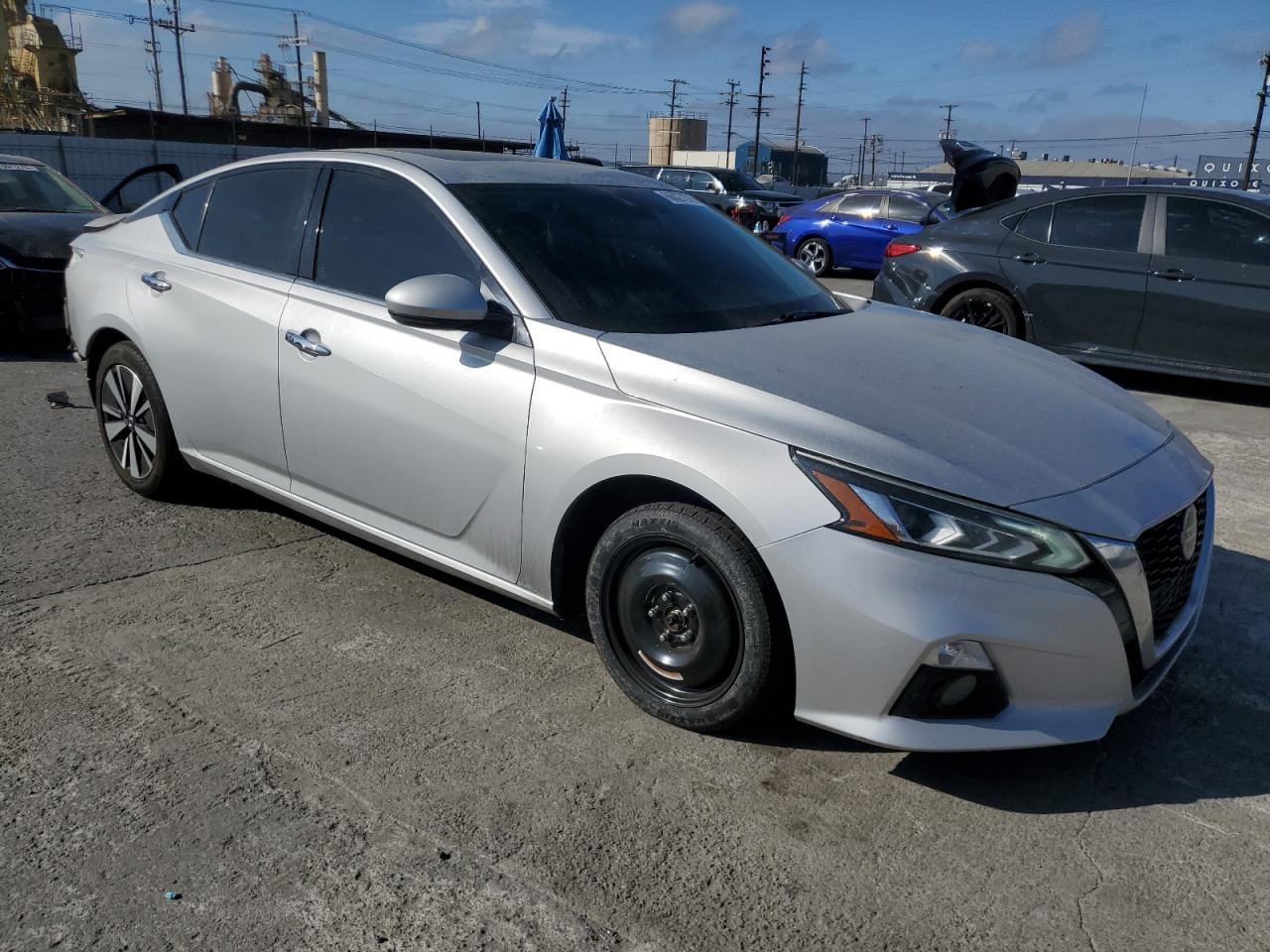 2019 Nissan Altima Sl - Image 4