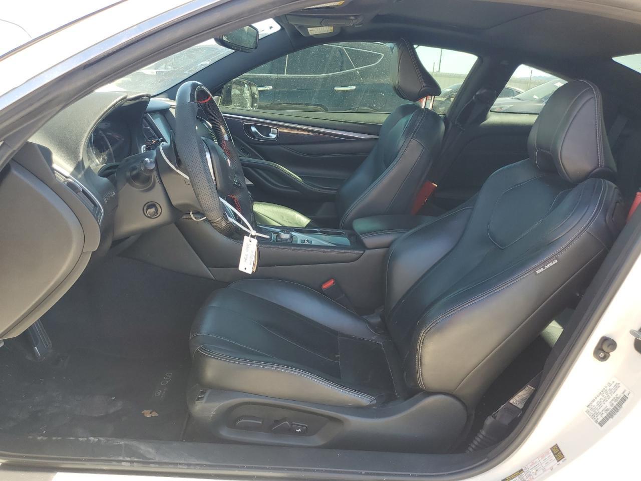 2017 Infiniti Q60 Red Sport 400 - Image 7