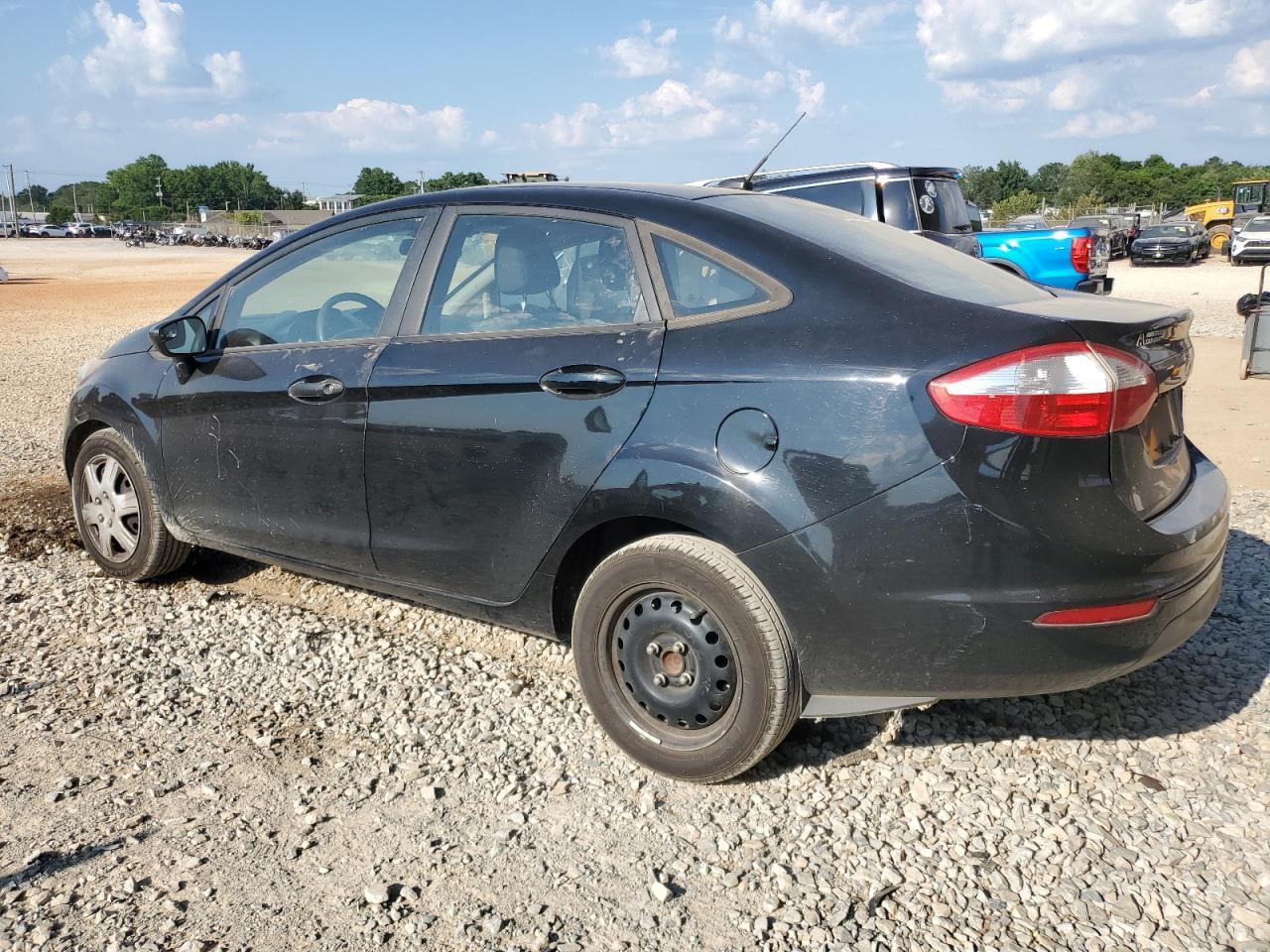 2018 Ford Fiesta S - Image 2