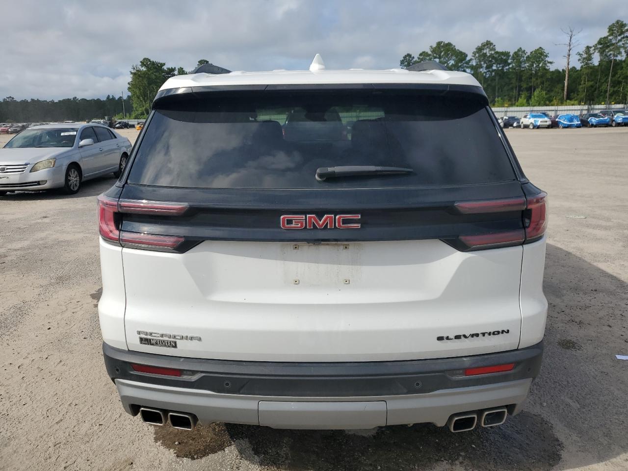 2024 GMC Acadia Uplevel - Фото 6