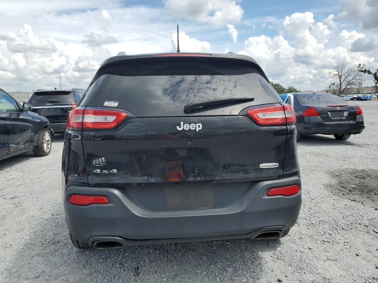 2017 Jeep Cherokee Latitude - Фото 6