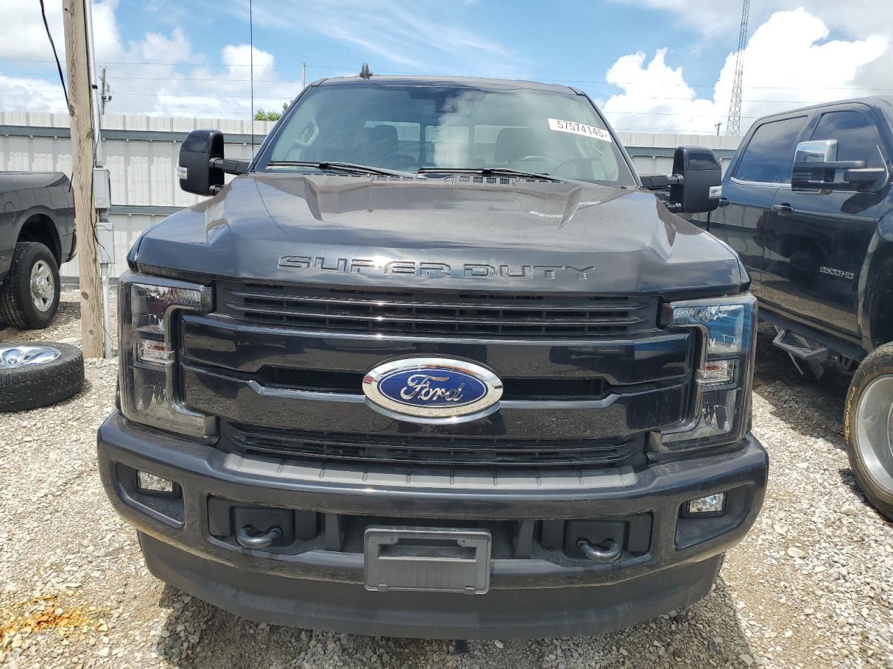 2019 Ford F350 Super Duty - Image 5