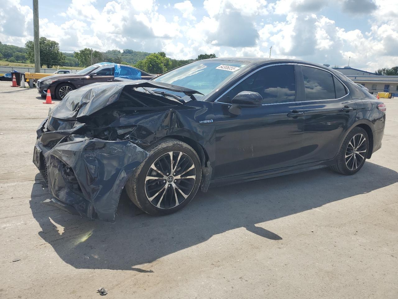 2019 Toyota Camry Hybrid