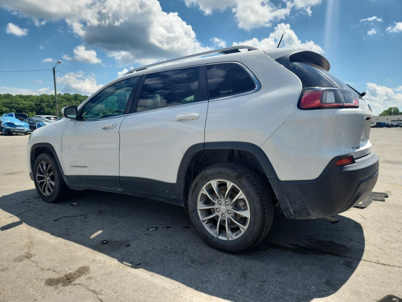 2019 Jeep Cherokee Latitude Plus - Фото 2