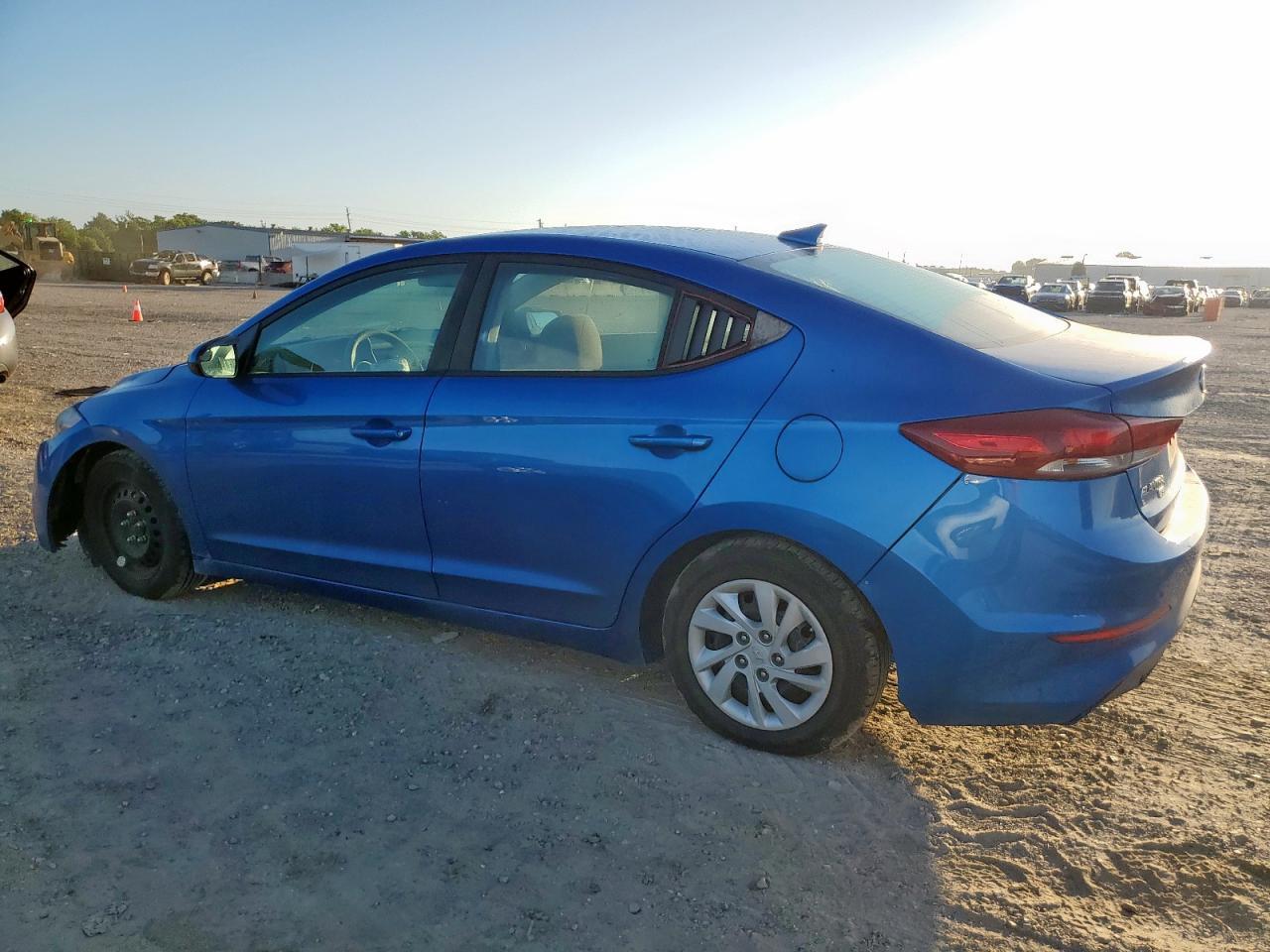 2017 Hyundai Elantra Se - Фото 2