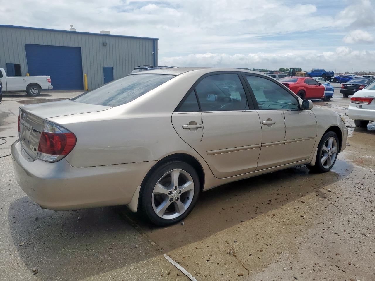 2006 Toyota Camry Se - Image 3
