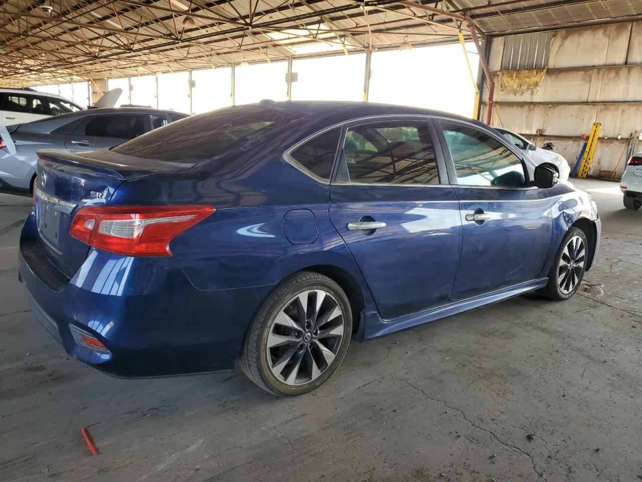 2016 Nissan Sentra S - Фото 3