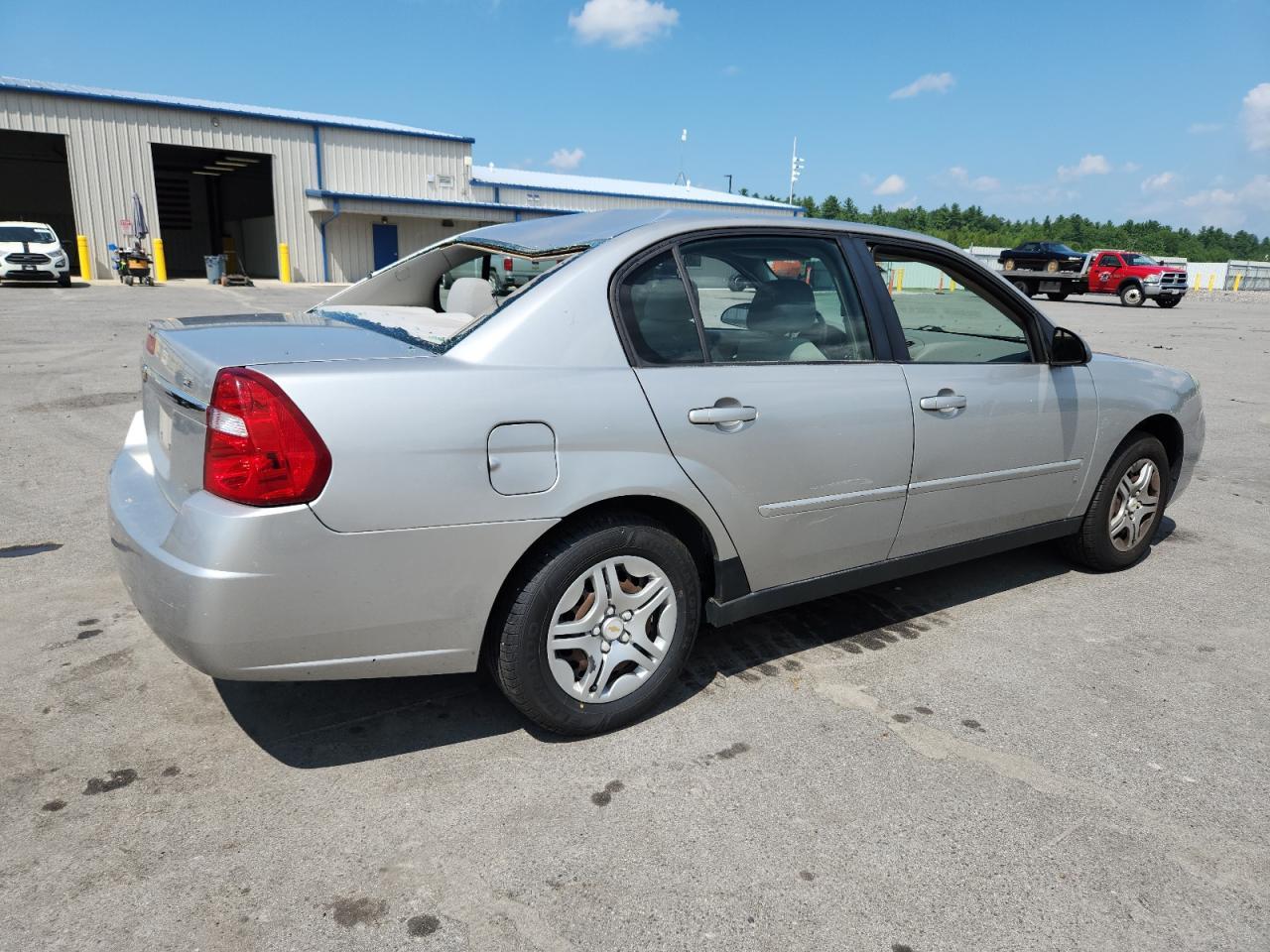 2007 Chevrolet Malibu Ls - Image 3