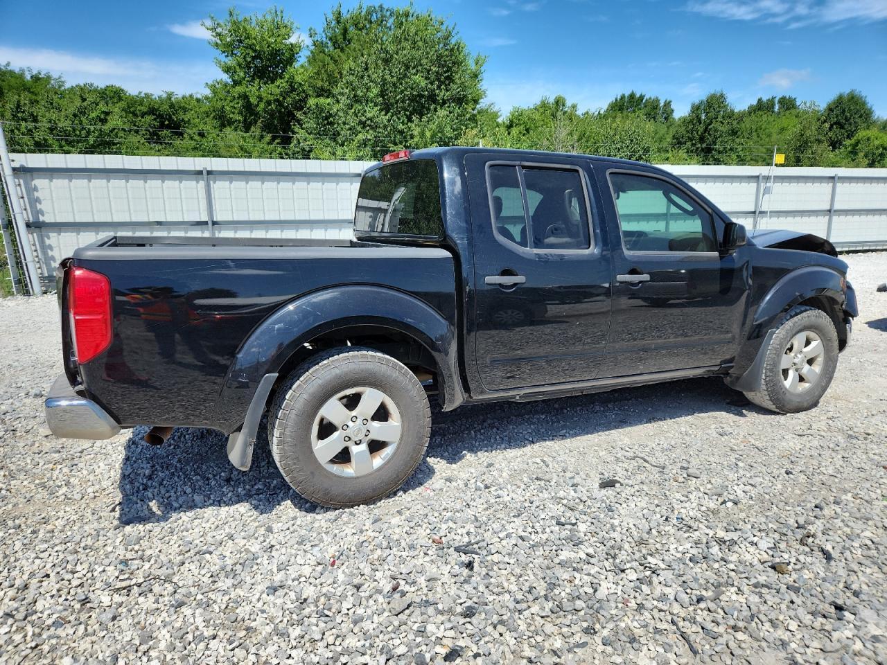 2011 Nissan Frontier S - Image 3