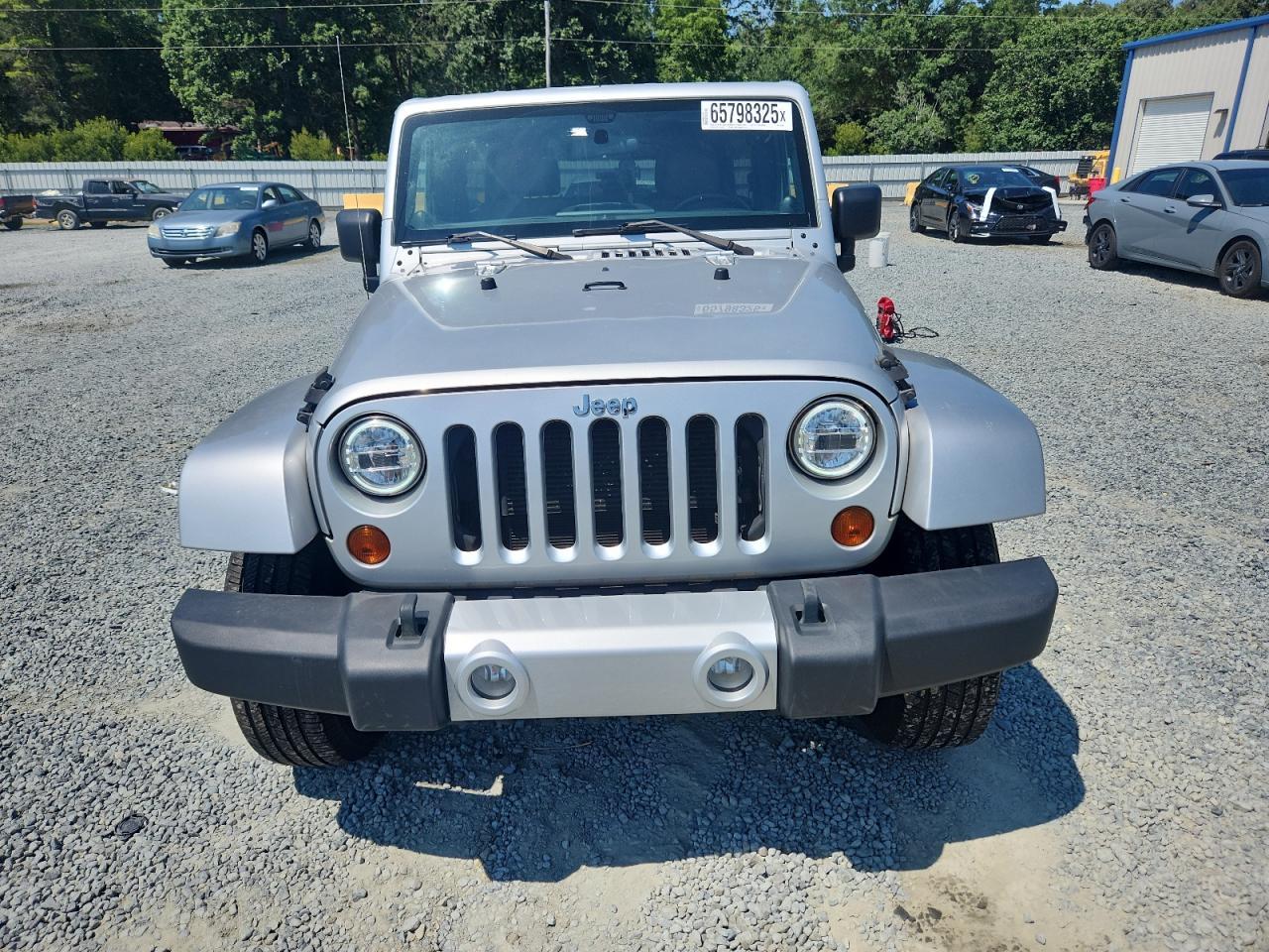 2012 Jeep Wrangler Unlimited Sahara - Image 5