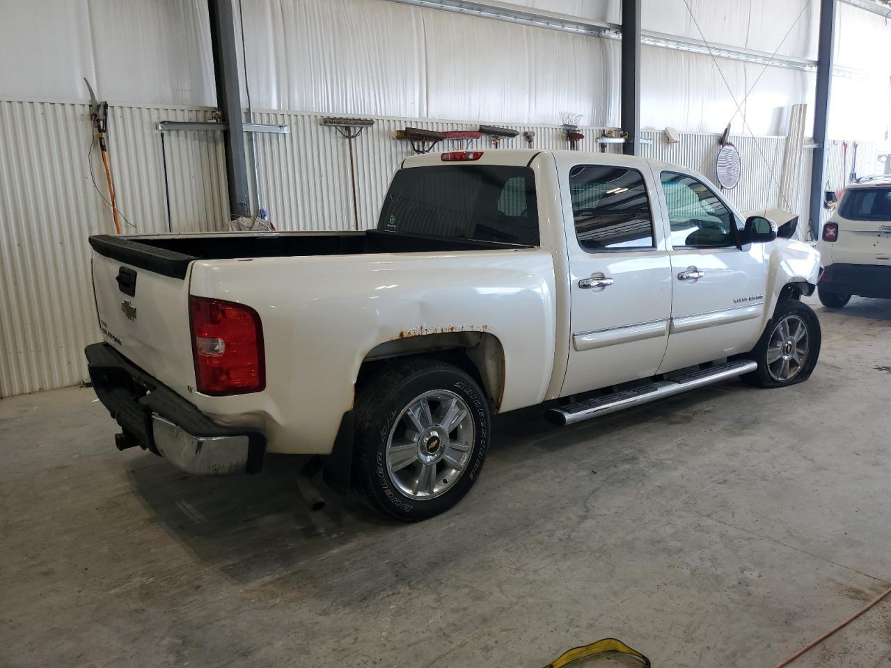 2011 Chevrolet Silverado K1500 Lt - Фото 3