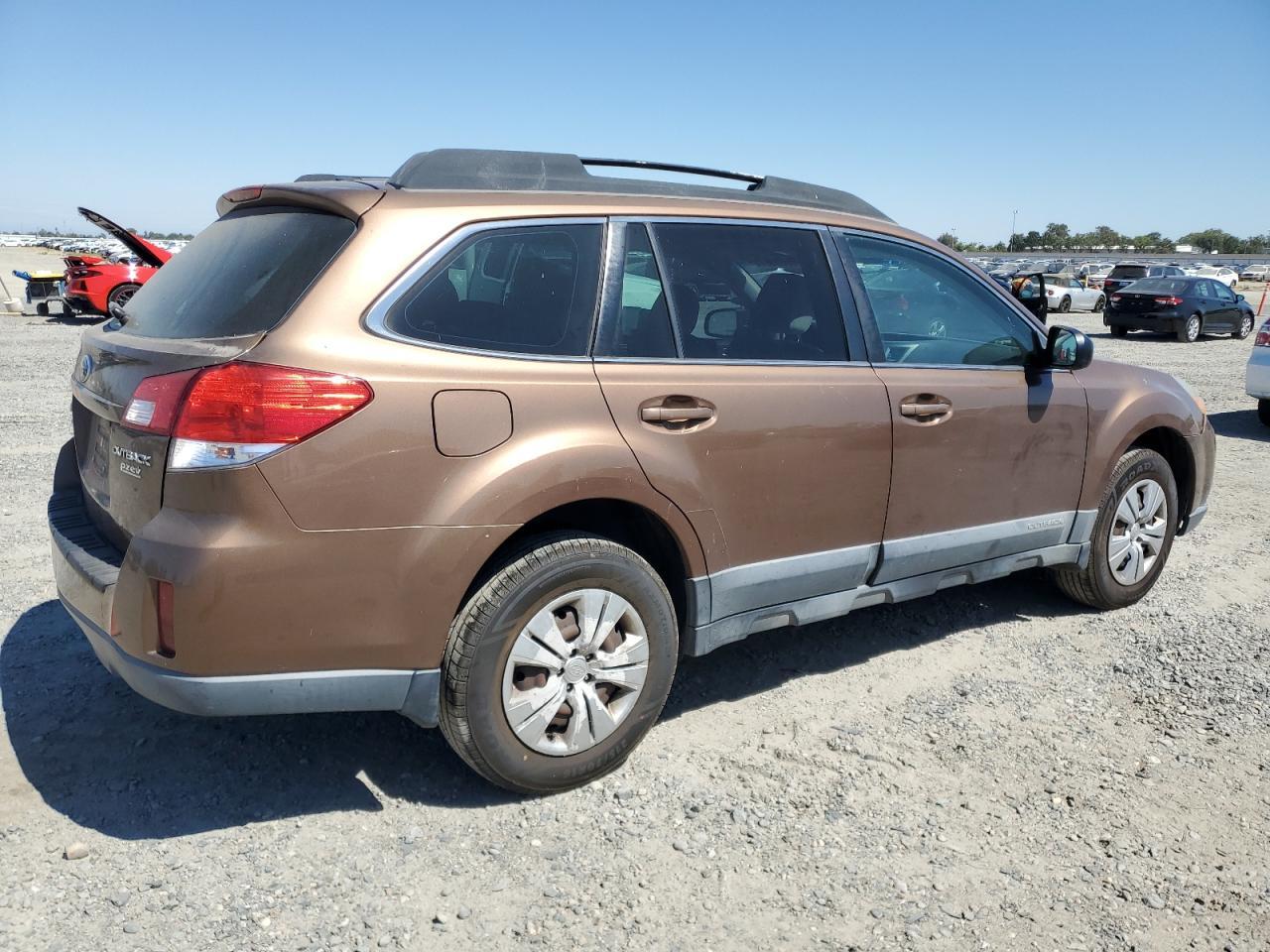 2011 Subaru Outback 2.5I - Фото 3