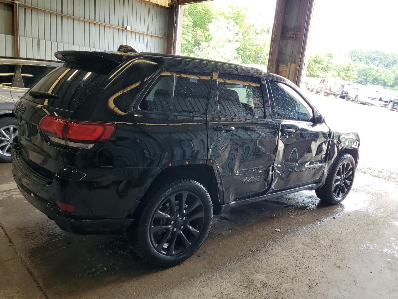 2018 Jeep Grand Cherokee Laredo - Фото 3
