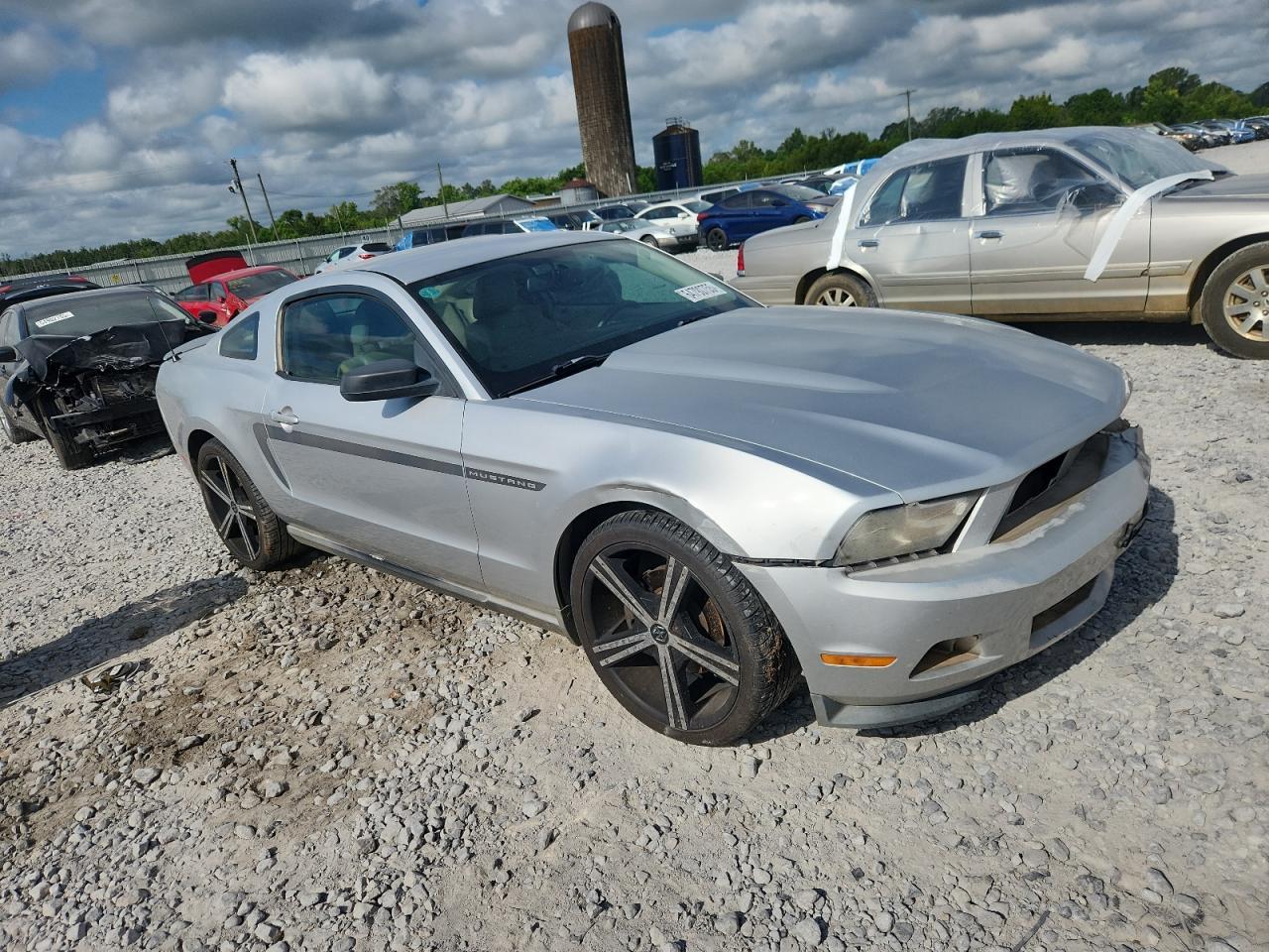 2011 Ford Mustang - Фото 4