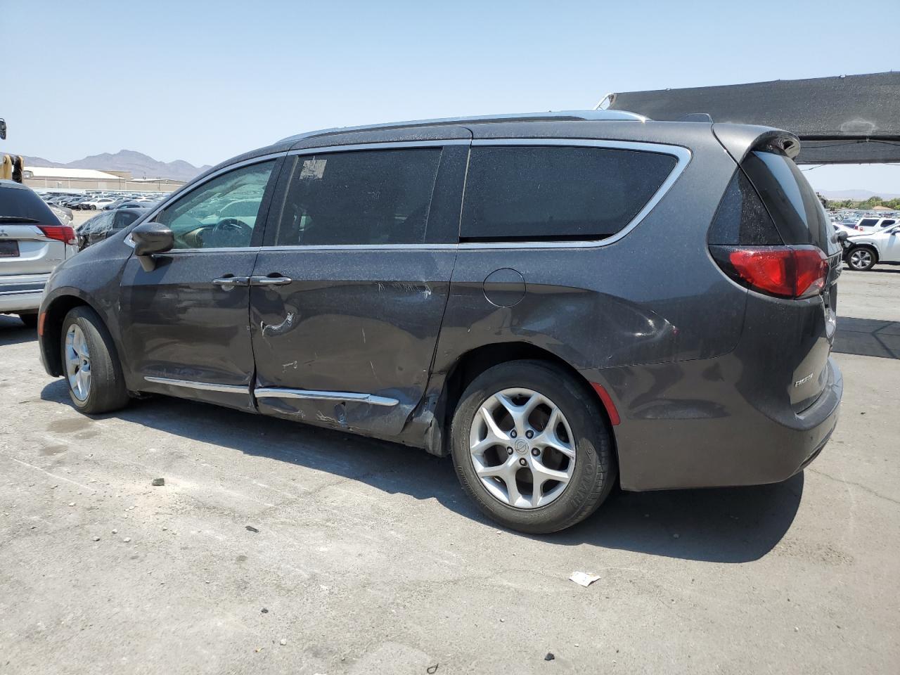 2019 Chrysler Pacifica Touring L Plus - Фото 2