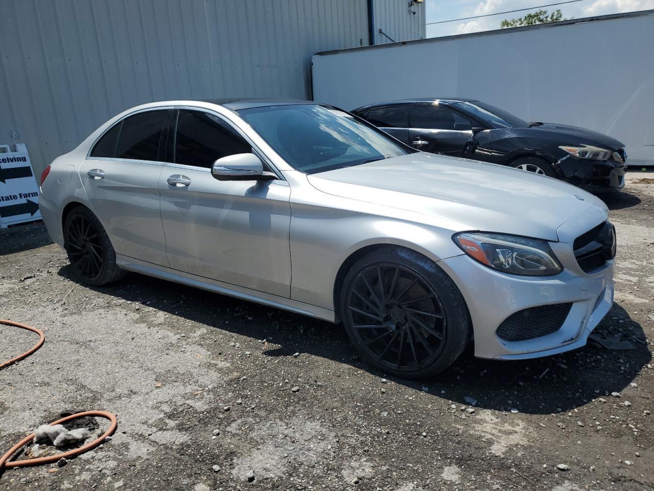 2015 Mercedes-Benz C 300 4Matic - Фото 4