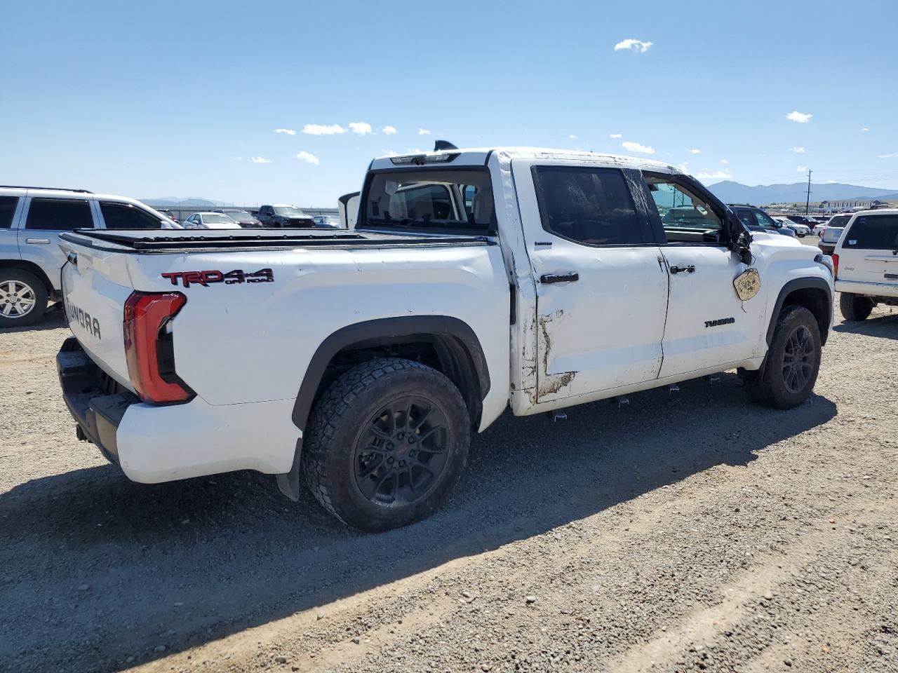 2022 Toyota Tundra Crewmax Limited - Фото 3