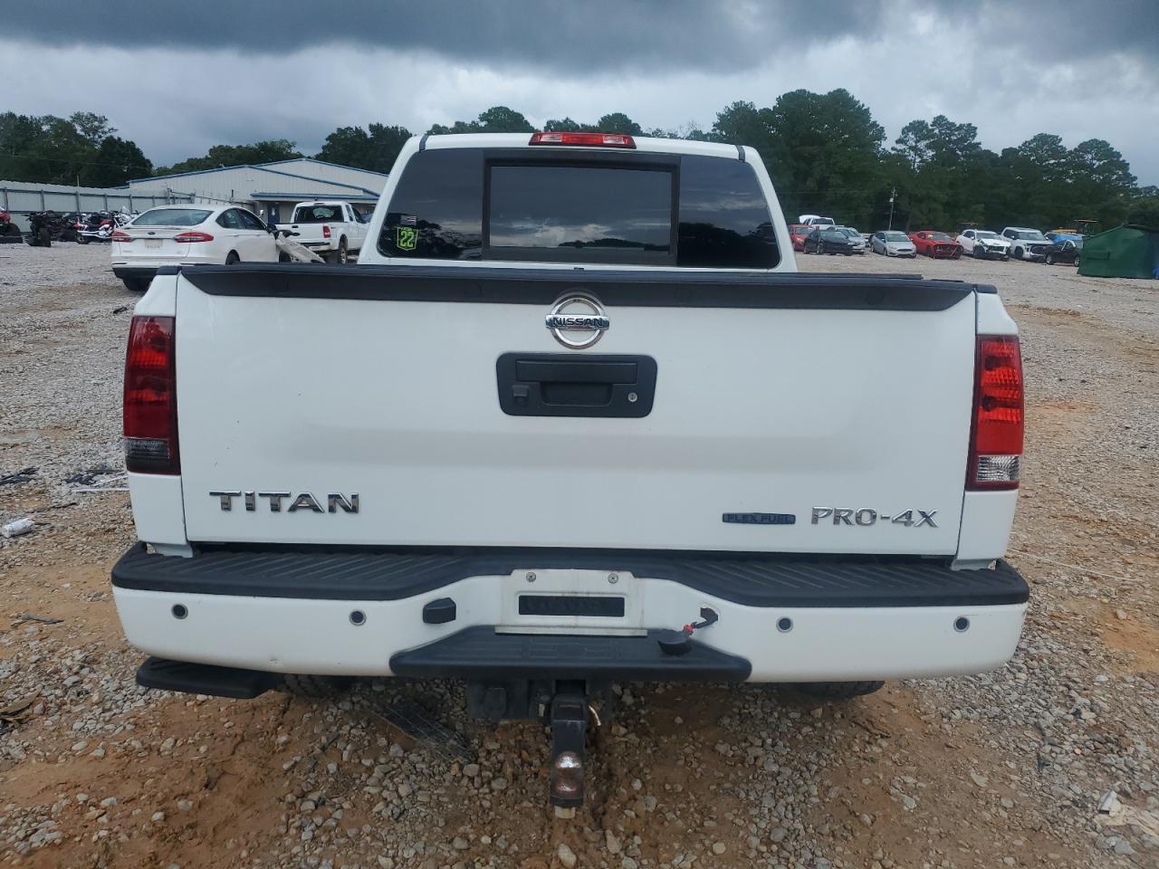 2014 Nissan Titan S - Фото 6