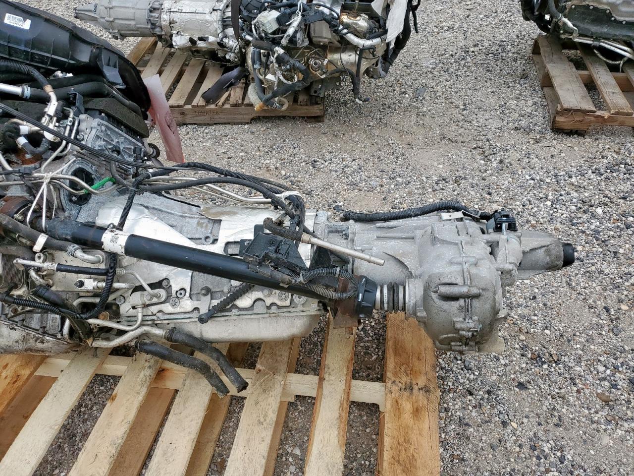 2020 Chevrolet Silverado K1500 Rst - Фото 3