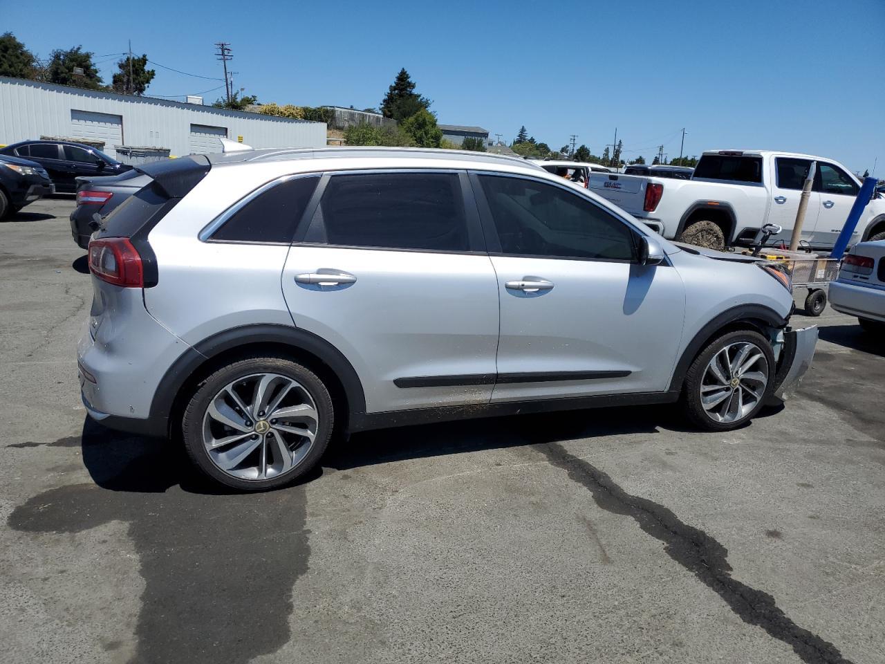 2017 Kia Niro Ex Touring - Фото 3