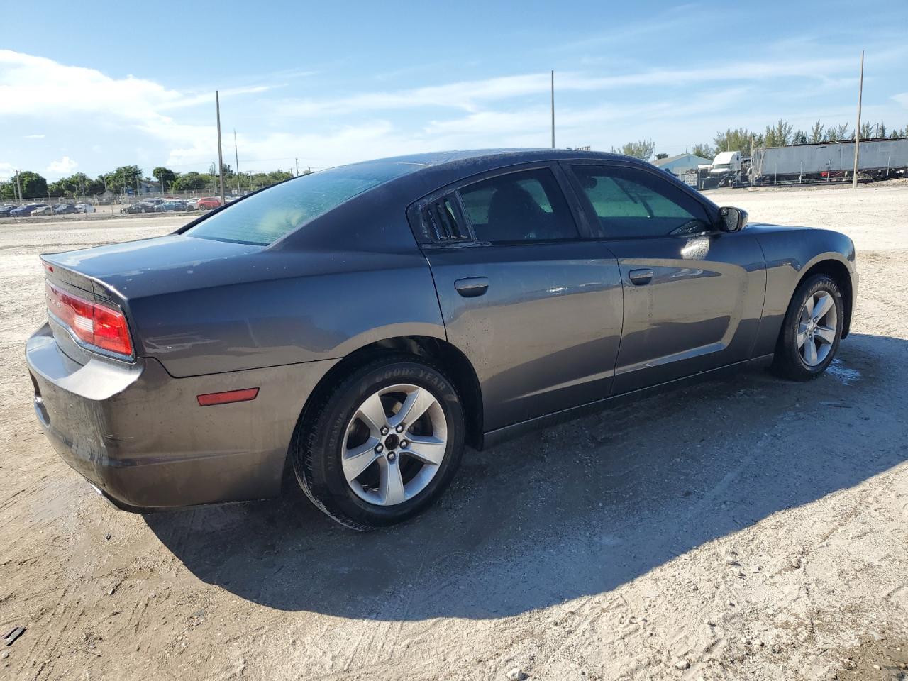 2014 Dodge Charger Se - Фото 3