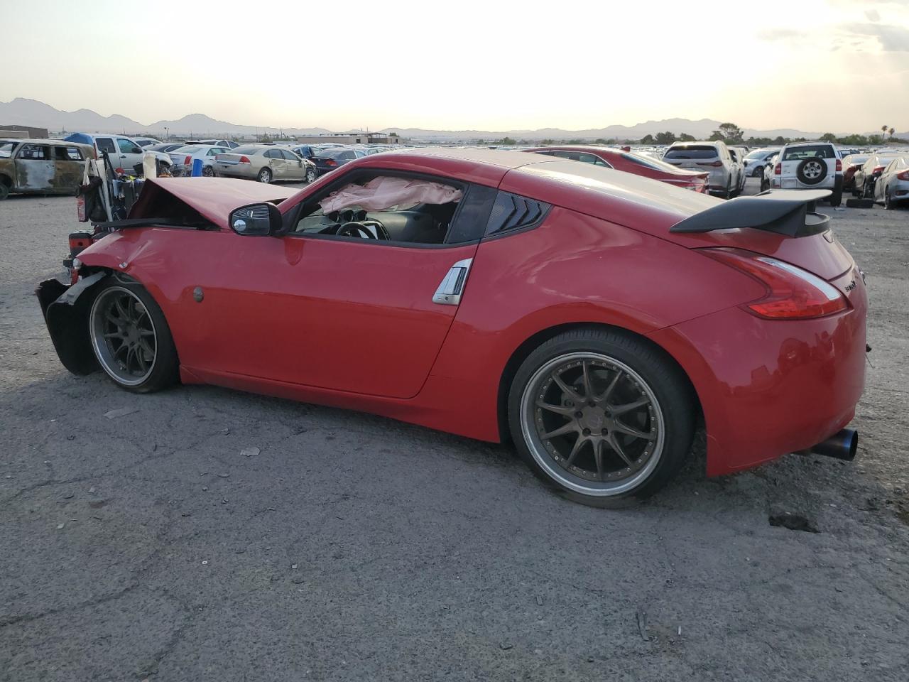 2016 Nissan 370Z Base - Фото 2