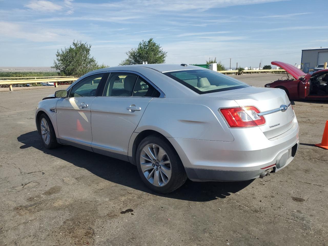 2012 Ford Taurus Limited - Фото 2