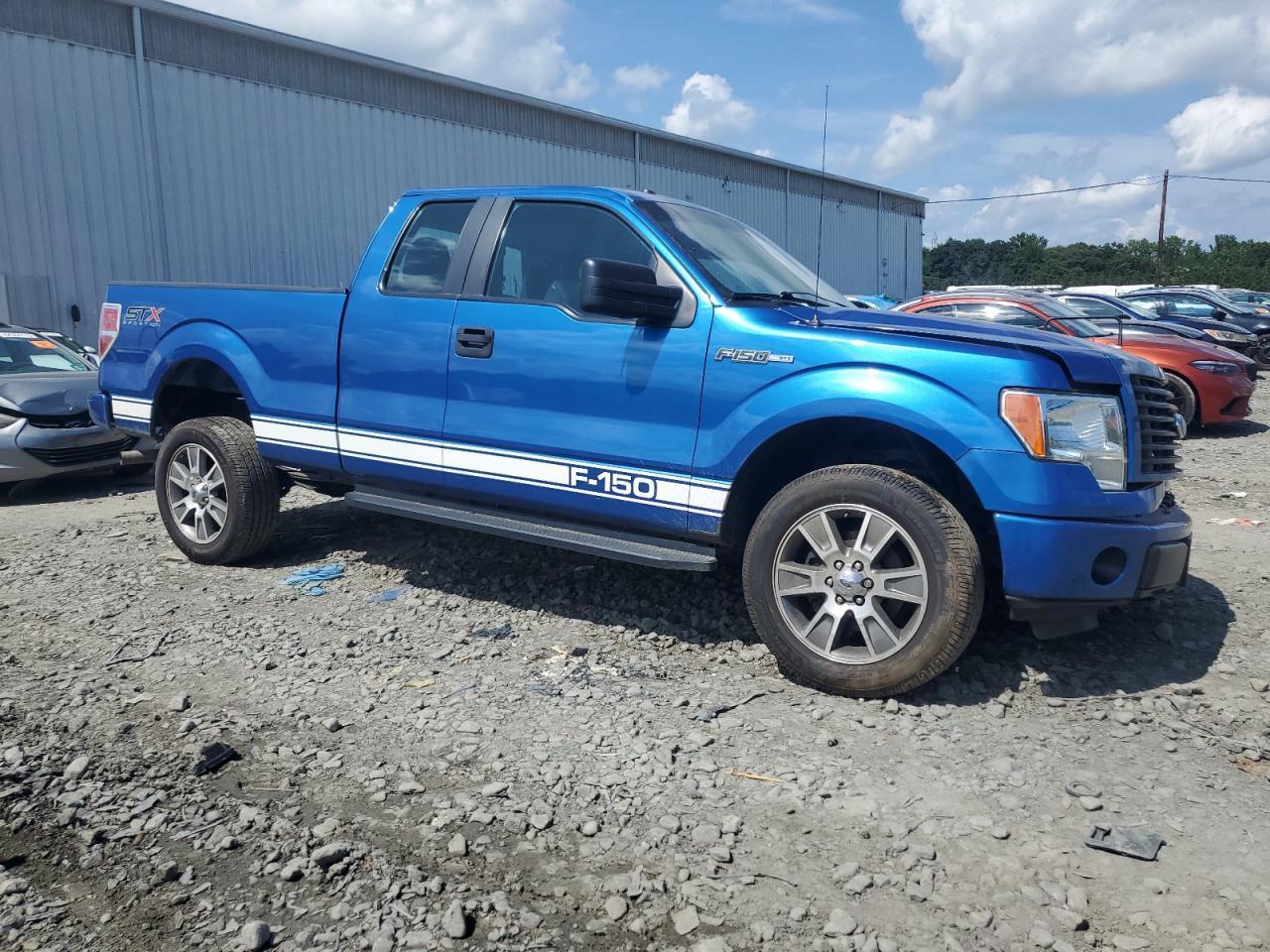 2014 Ford F150 Super Cab - Фото 4