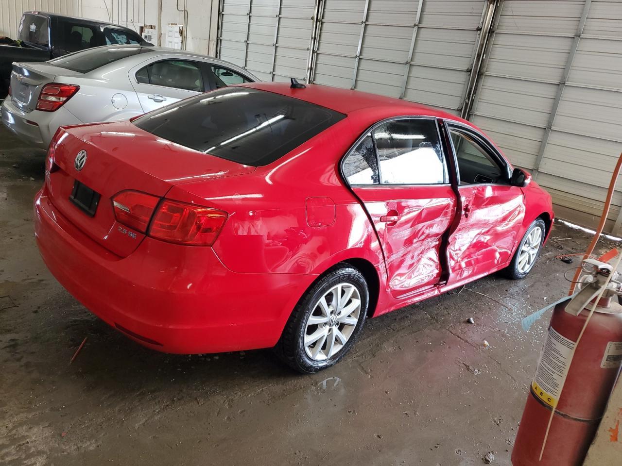 2012 Volkswagen Jetta Se - Фото 3