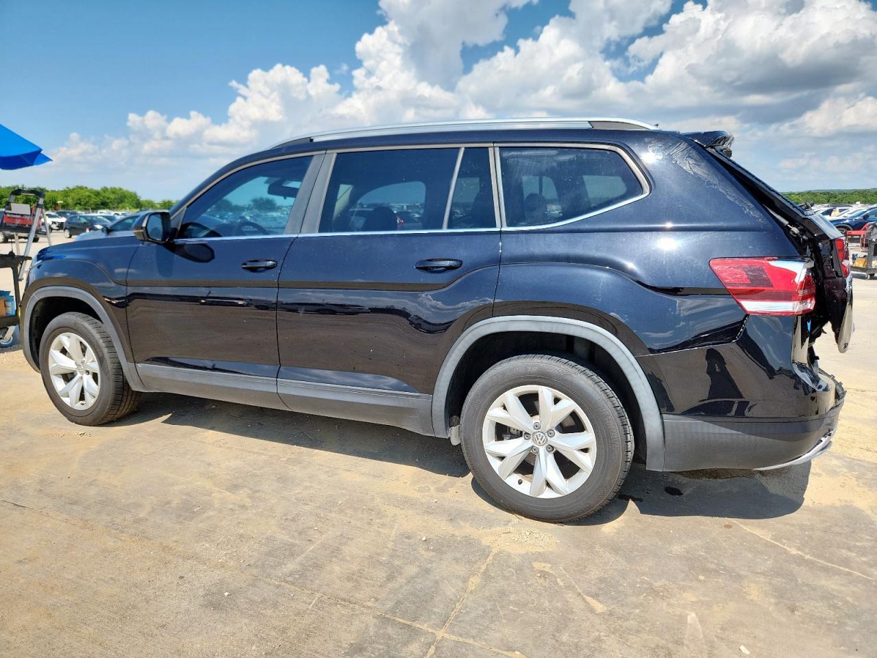 2019 Volkswagen Atlas S - Фото 2