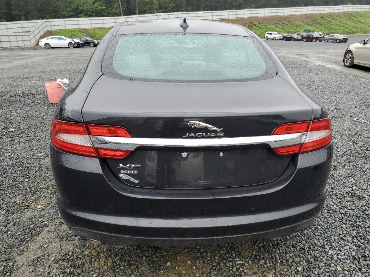 2015 Jaguar Xf 2.0T Premium - Фото 6
