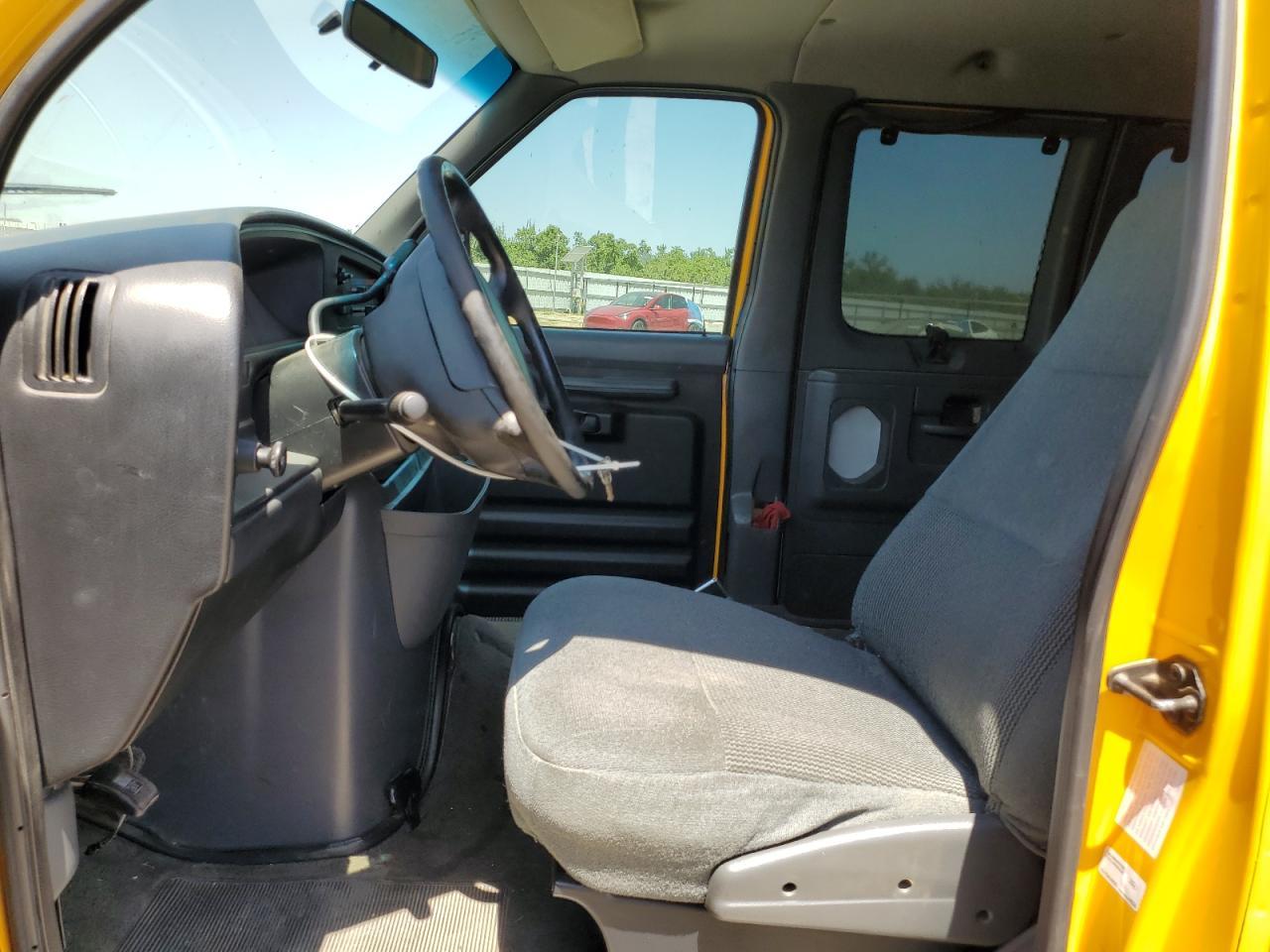 1995 Ford Econoline E350 - Фото 7