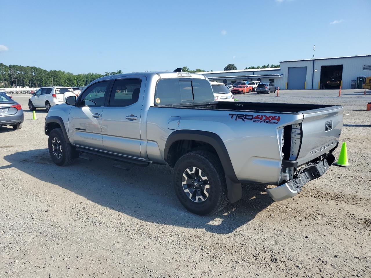 2023 Toyota Tacoma Double Cab - Фото 2