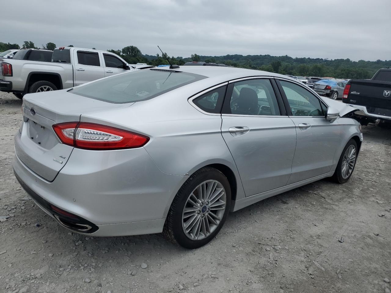 2014 Ford Fusion Se - Фото 3