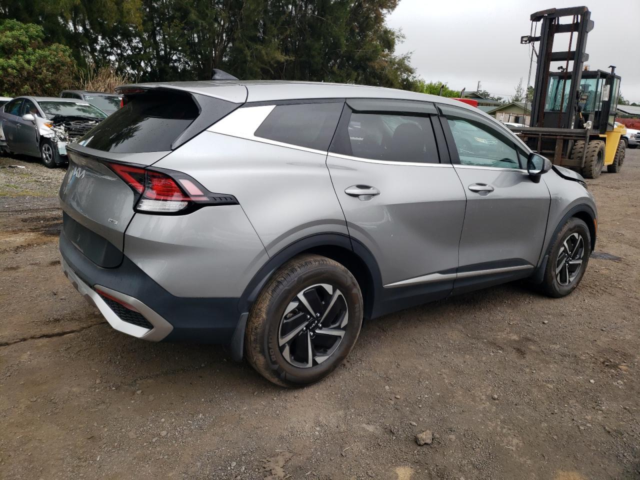 2023 Kia Sportage Lx - Image 3