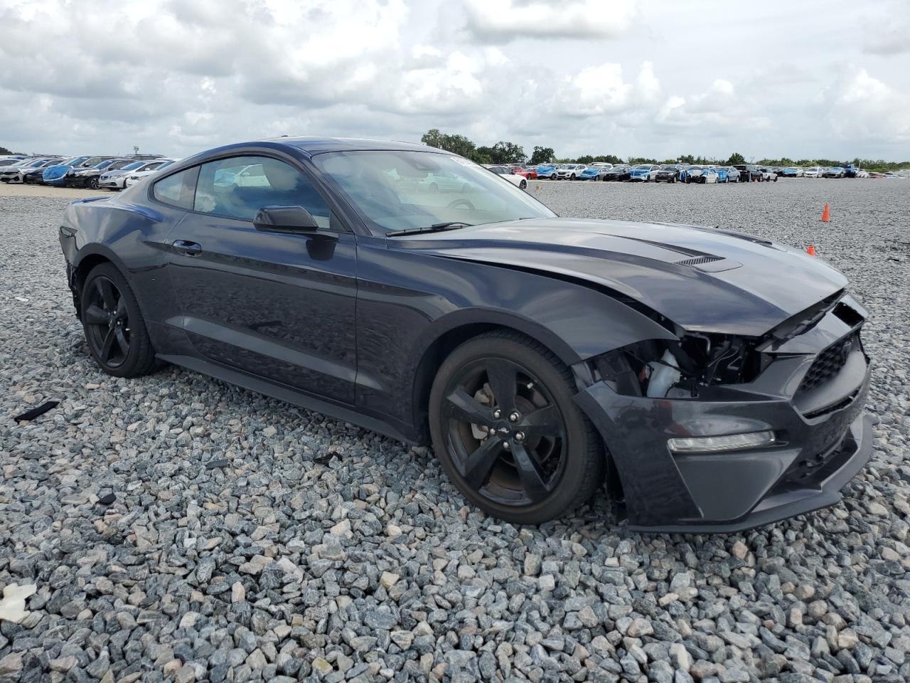 2022 Ford Mustang - Фото 4