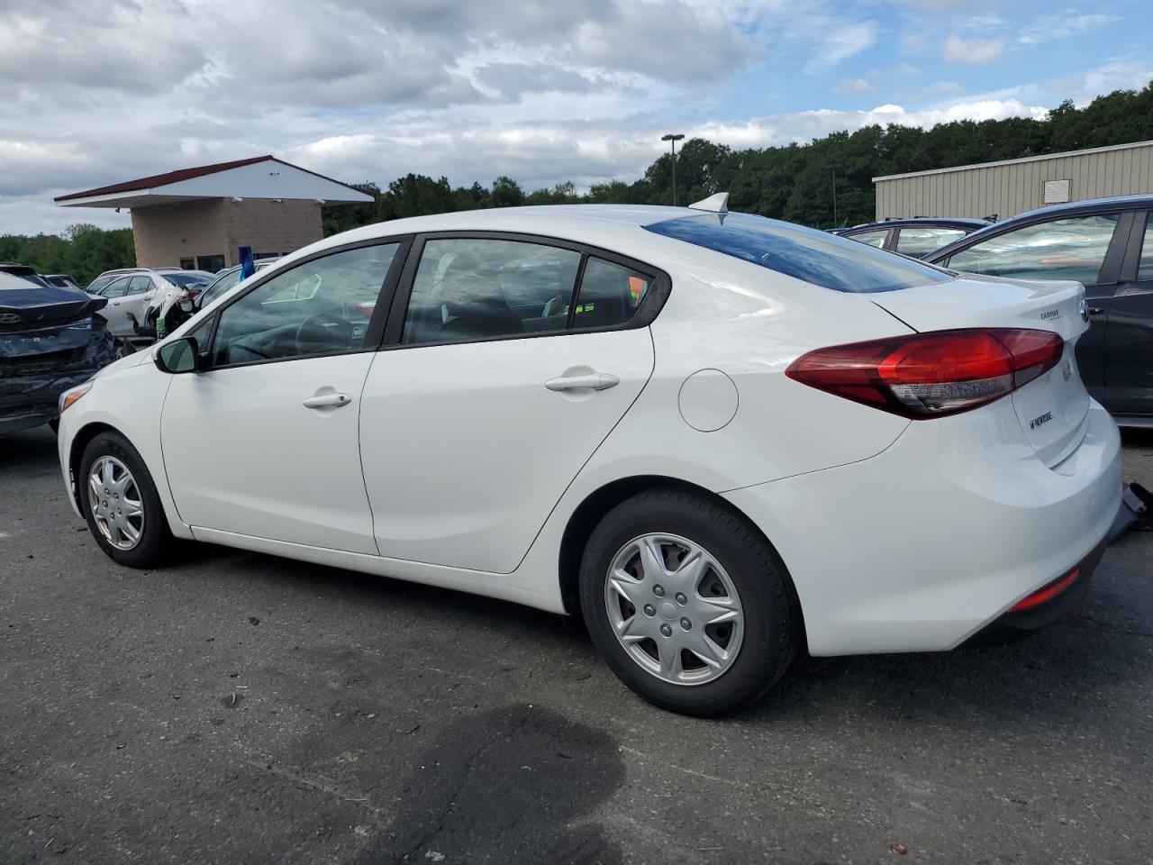 2017 Kia Forte Lx - Фото 2