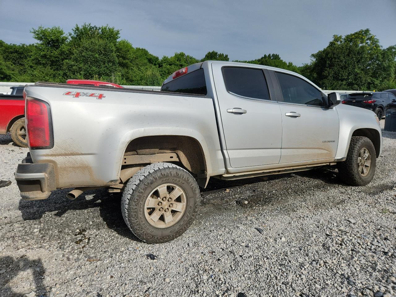 2019 Chevrolet Colorado - Image 3