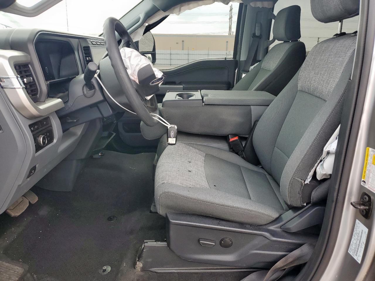 2024 Ford F250 Super Duty - Image 7