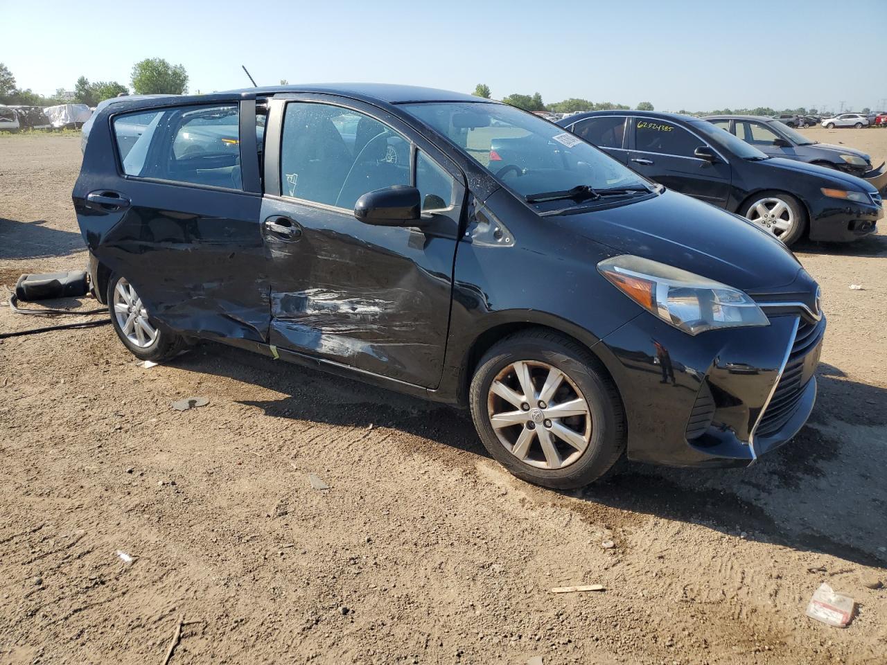 2015 Toyota Yaris - Image 4