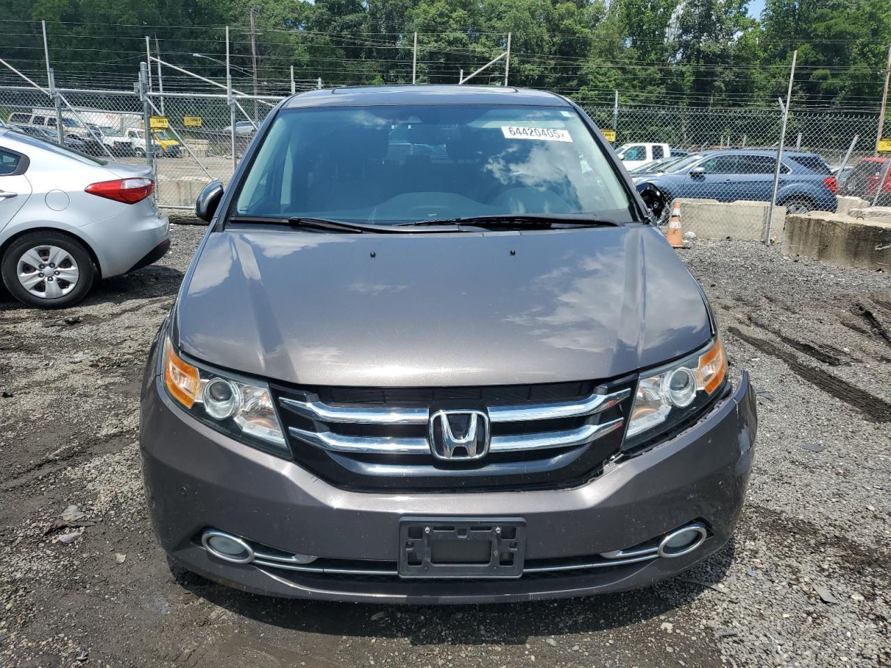 2017 Honda Odyssey Touring - Image 5