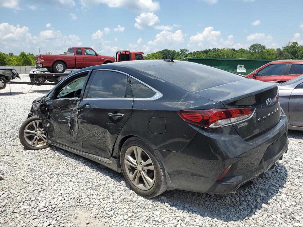 2018 Hyundai Sonata Sport - Фото 2