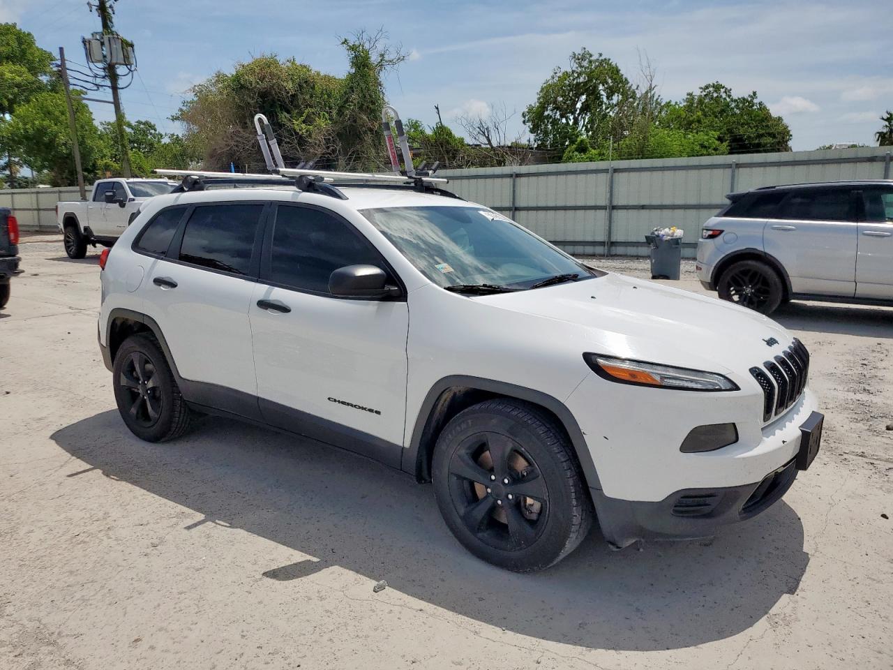 2017 Jeep Cherokee Sport - Фото 4