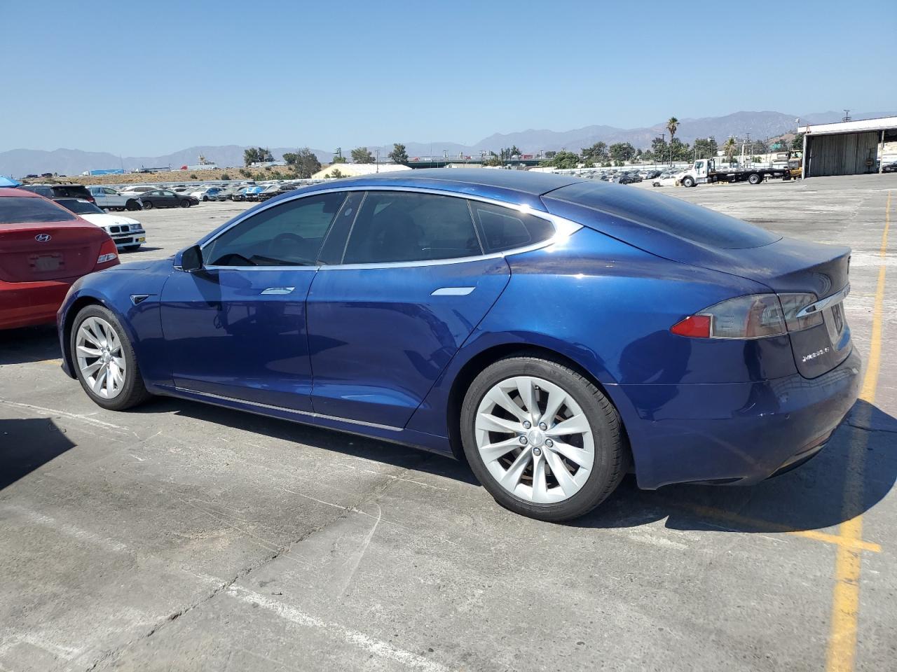 2017 Tesla Model S - Фото 2