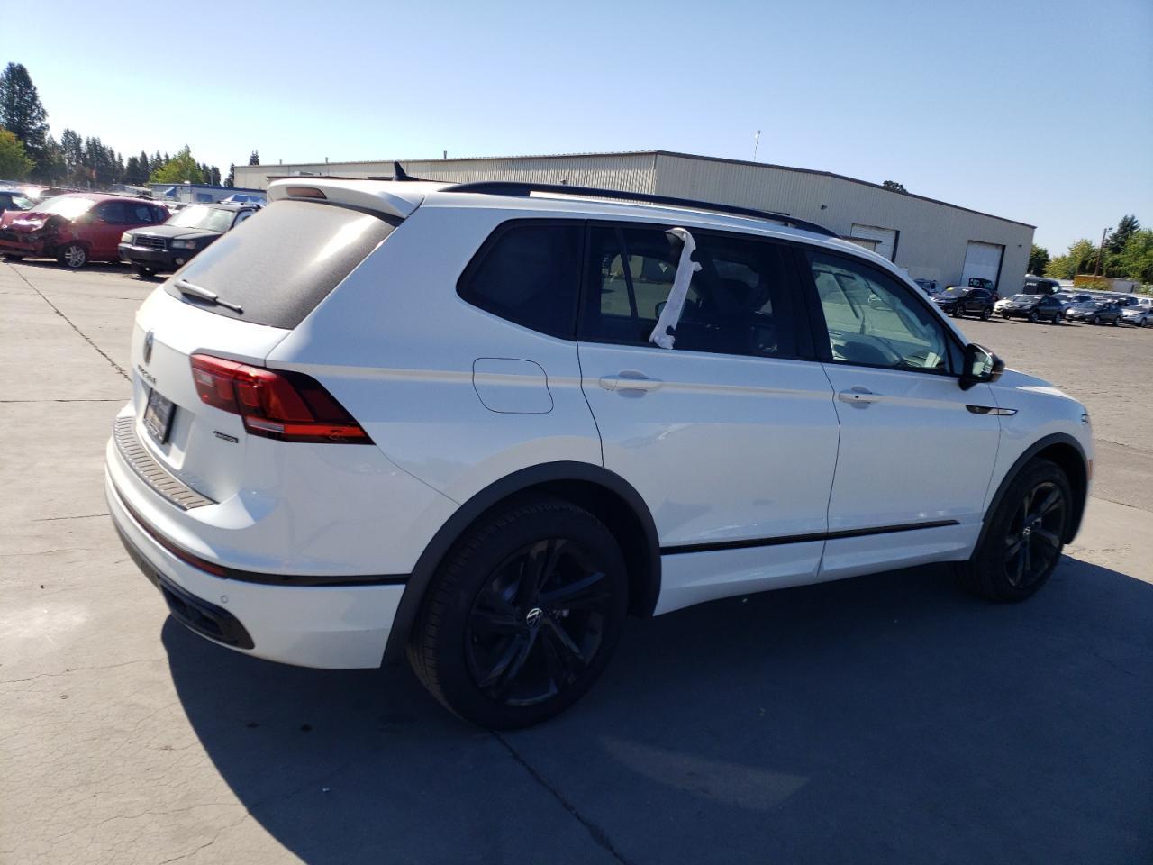 2024 Volkswagen Tiguan Se R-Line Black - Фото 3