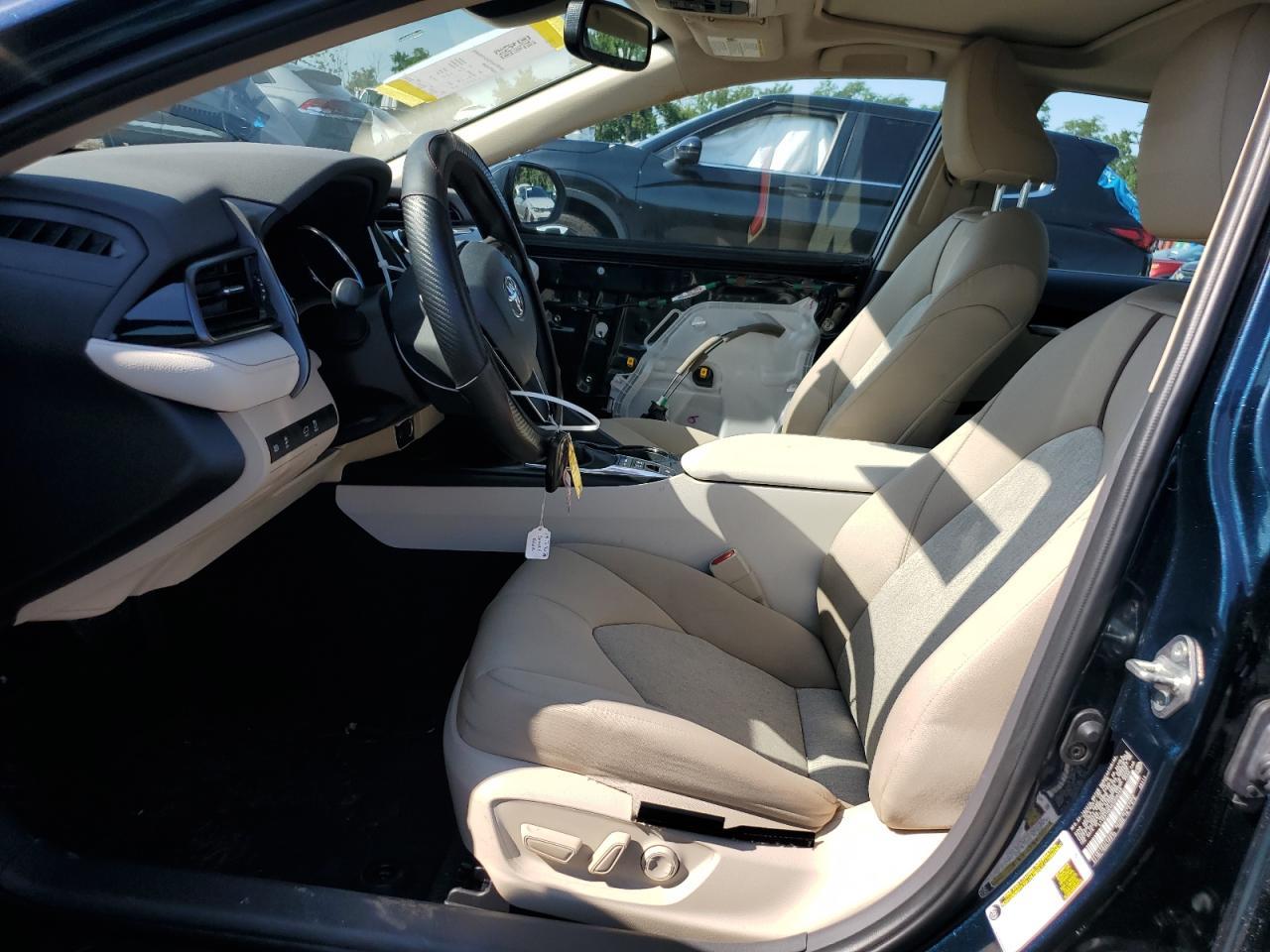 2019 Toyota Camry Le - Фото 7