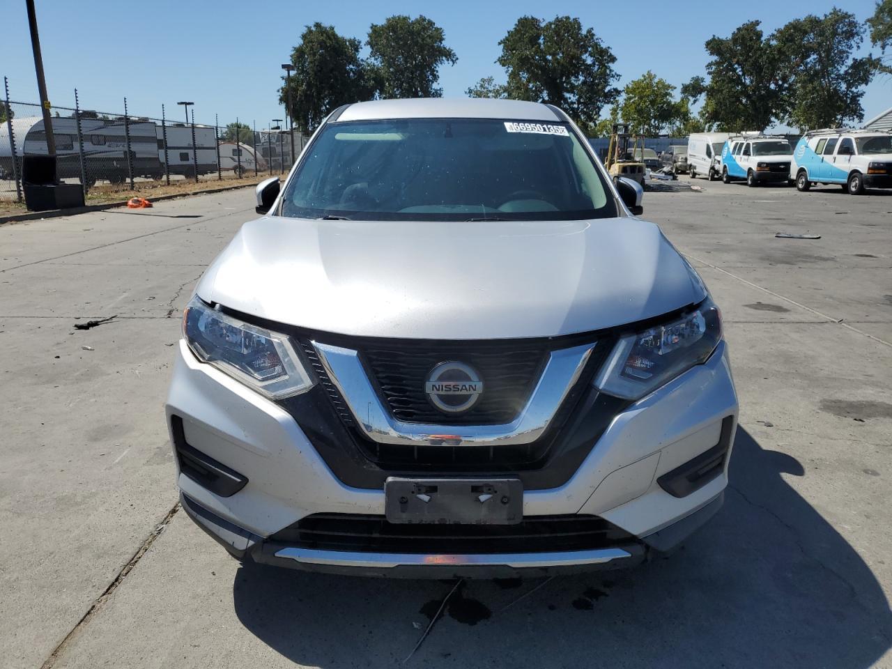 2018 Nissan Rogue S - Фото 5