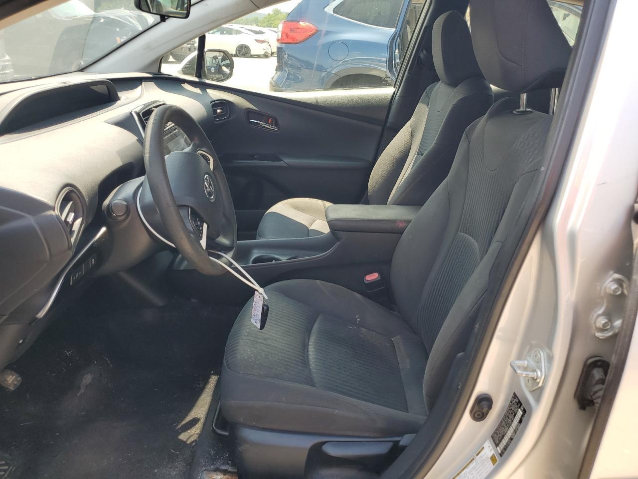 2016 Toyota Prius - Image 7